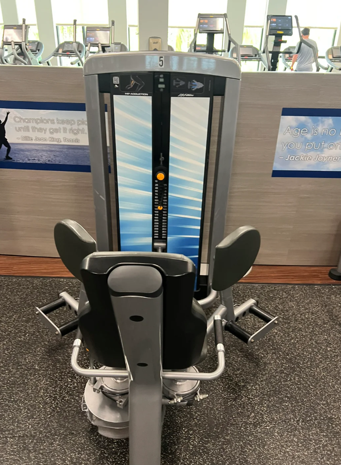 Life Fitness Insignia Series + Signature Series Gym Package W/ Cardio