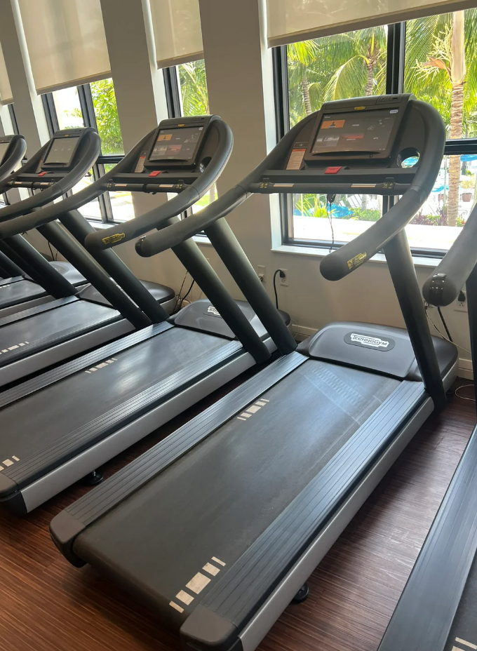 Life Fitness Insignia Series + Signature Series Gym Package W/ Cardio