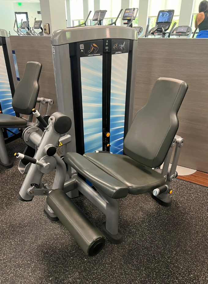 Life Fitness Insignia Series + Signature Series Gym Package W/ Cardio