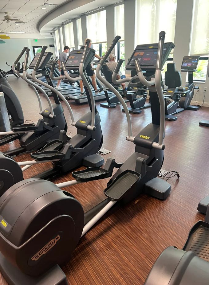 Life Fitness Insignia Series + Signature Series Gym Package W/ Cardio